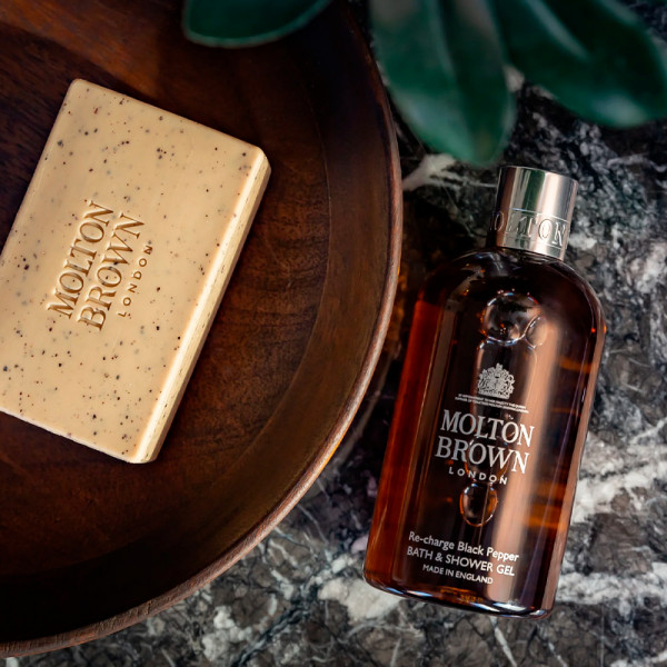 black-pepper-bath-shower-gel-recarga-gel-de-bano